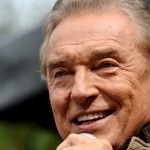 Stav Karla Gotta sa zlepšuje