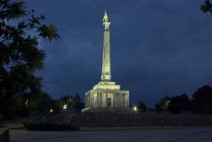 18938119701_4237129fdb_h